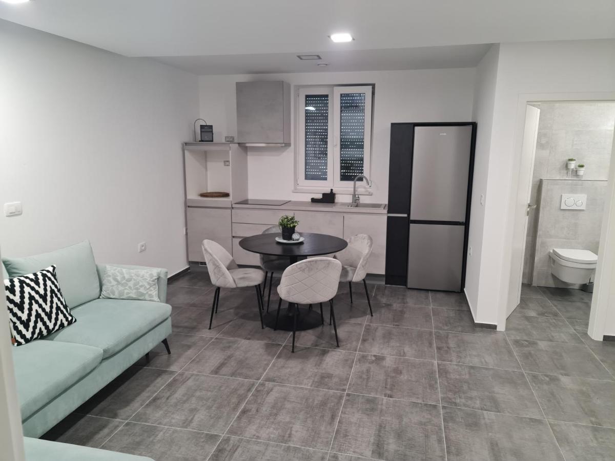 Villa Capris Apartments Koper Eksteriør billede