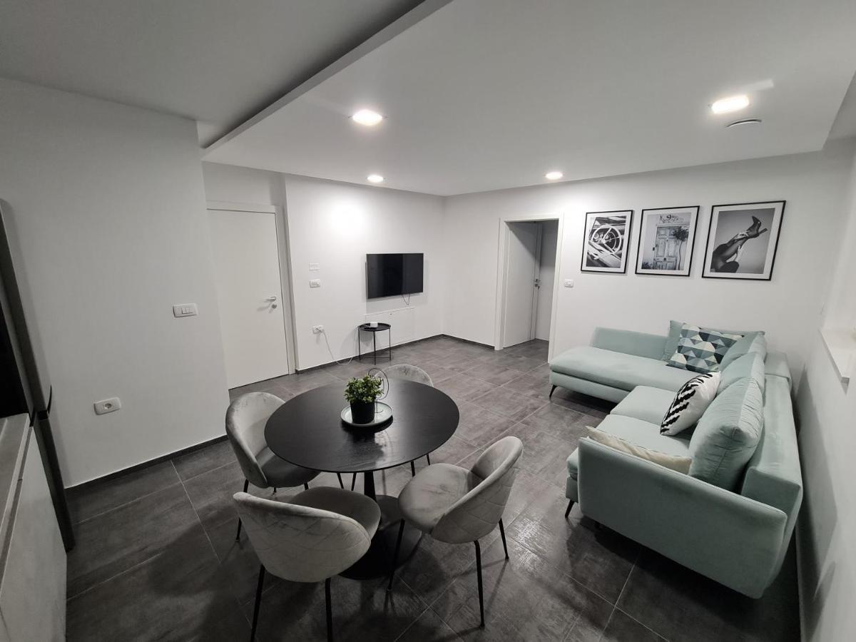 Villa Capris Apartments Koper Eksteriør billede