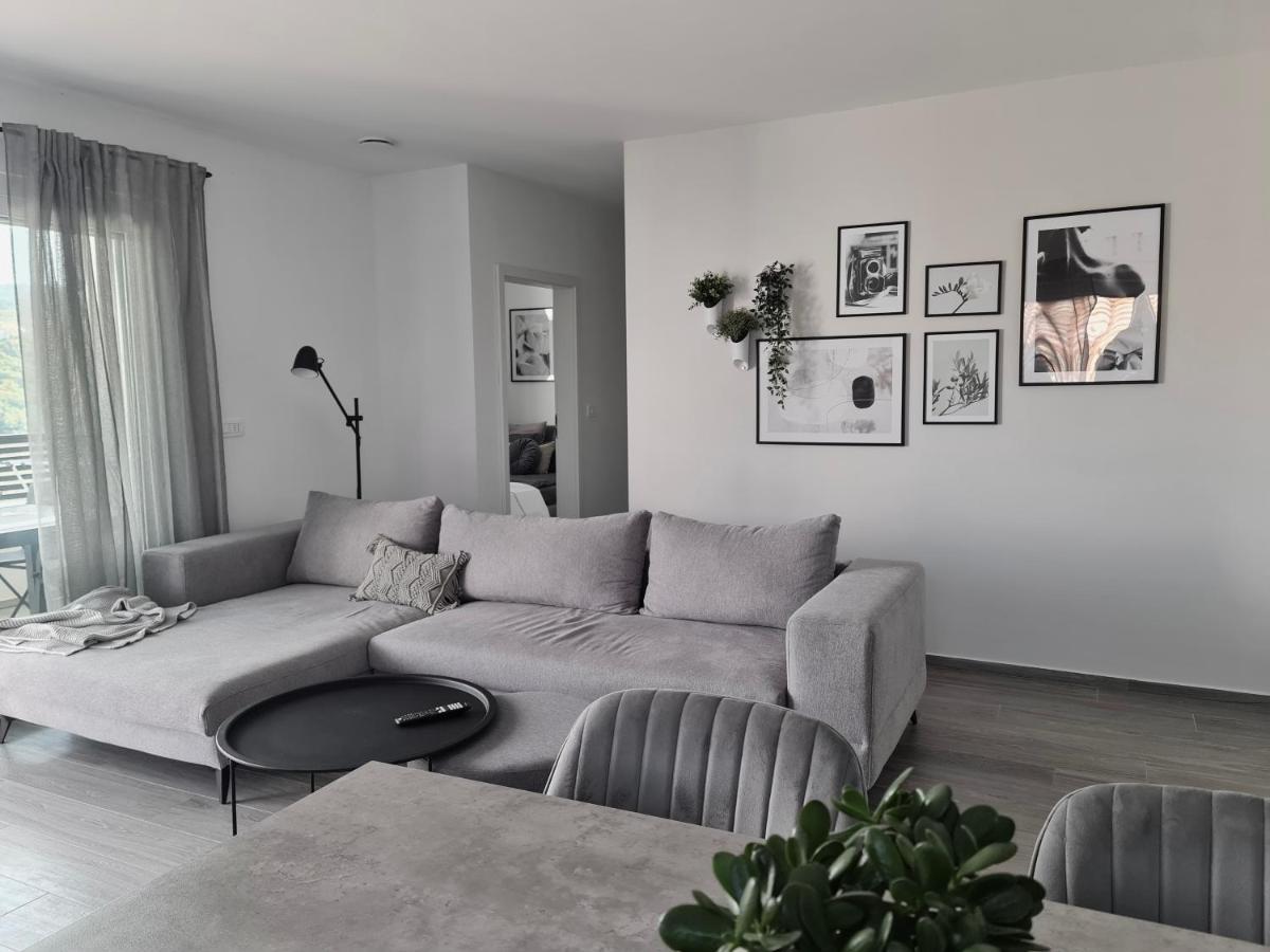 Villa Capris Apartments Koper Eksteriør billede